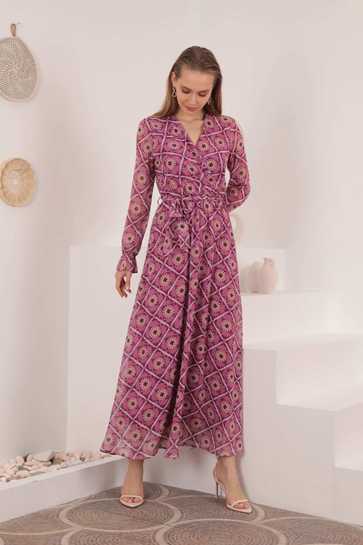 Şifon Kumaş Çiçekli Armür Desen Kadın Elbise-Pudra