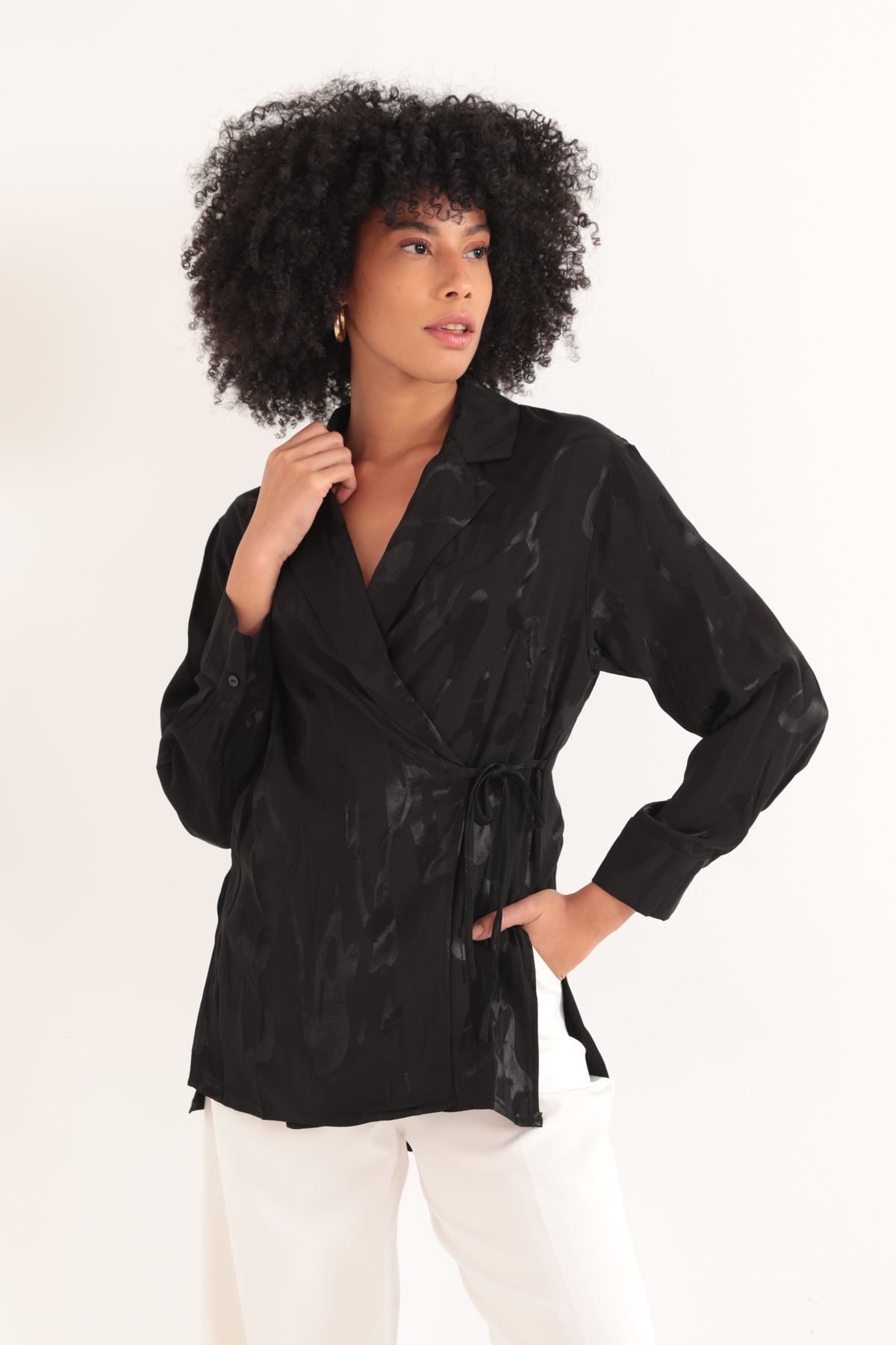 Jakar Kumaş Desenli Kadın Ceket-Siyah
