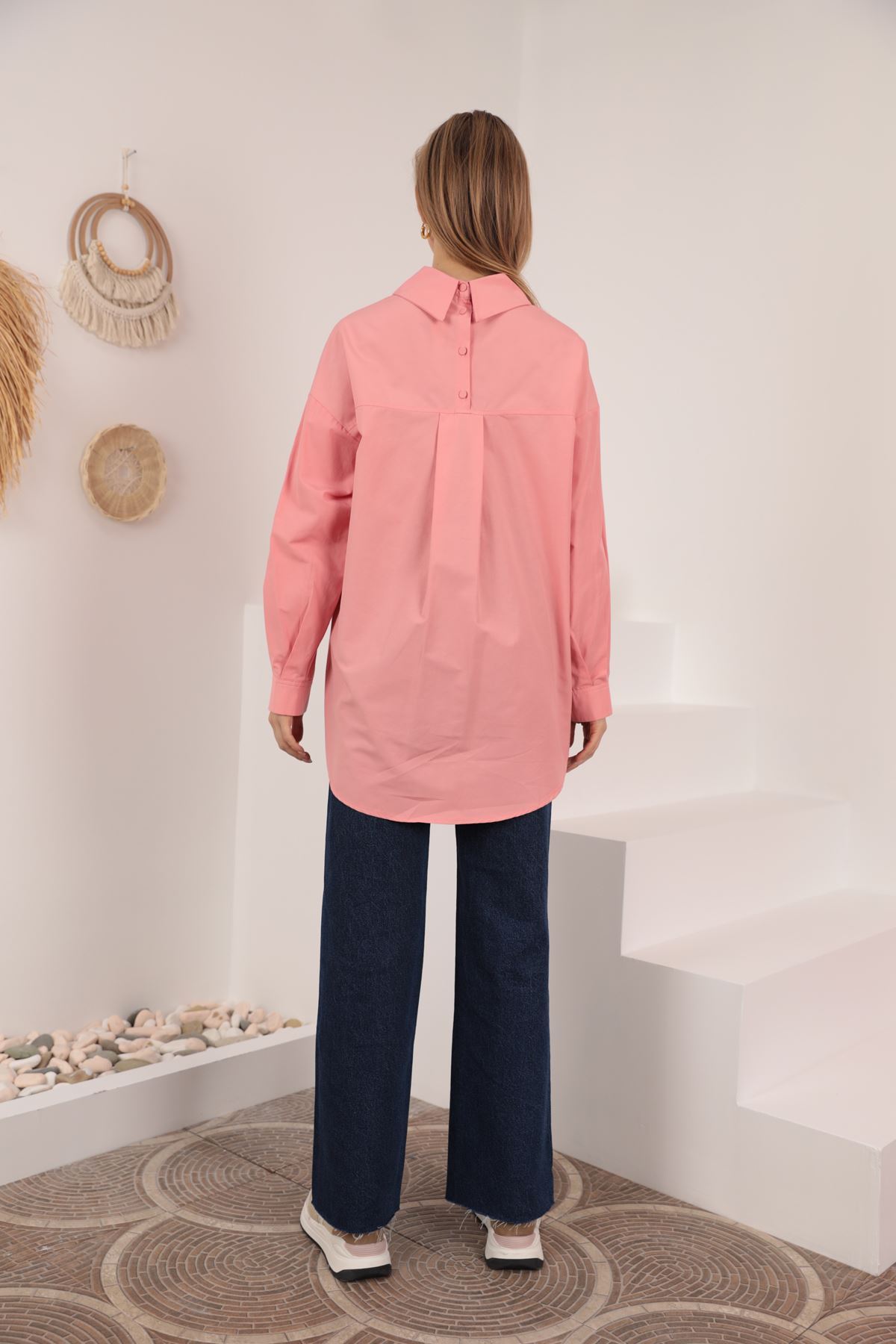 Soft Kumaş Kol Ve Arka Roba Düğme Detay Kadın Gömlek-Nar Çiçeği