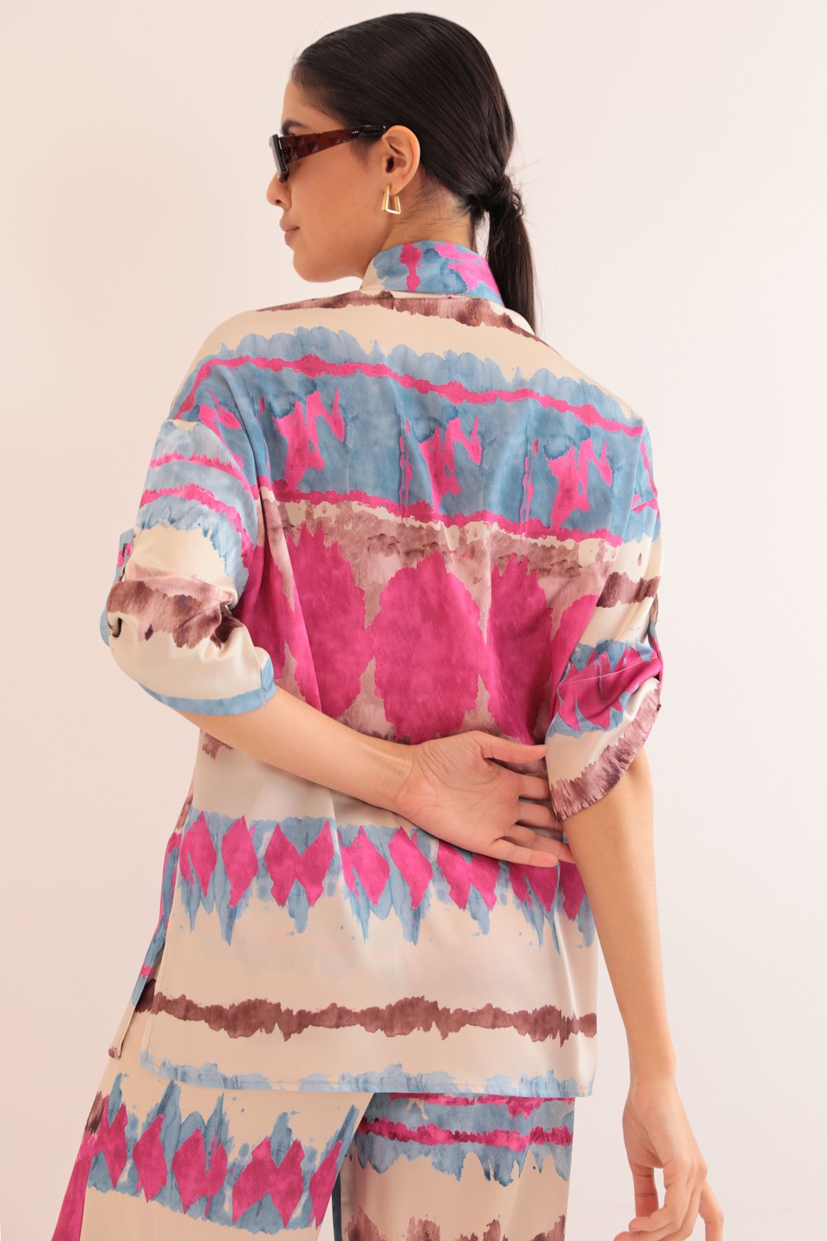 Saten Kumaş Batik Desen Truvakar Kol Kadın Gömlek-Fuşya