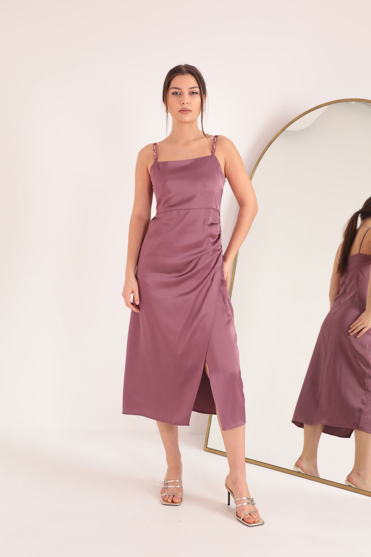 Saten Kumaş Aksesuar Askı Detaylı Drapeli Kadın Elbise-Gül Kurusu