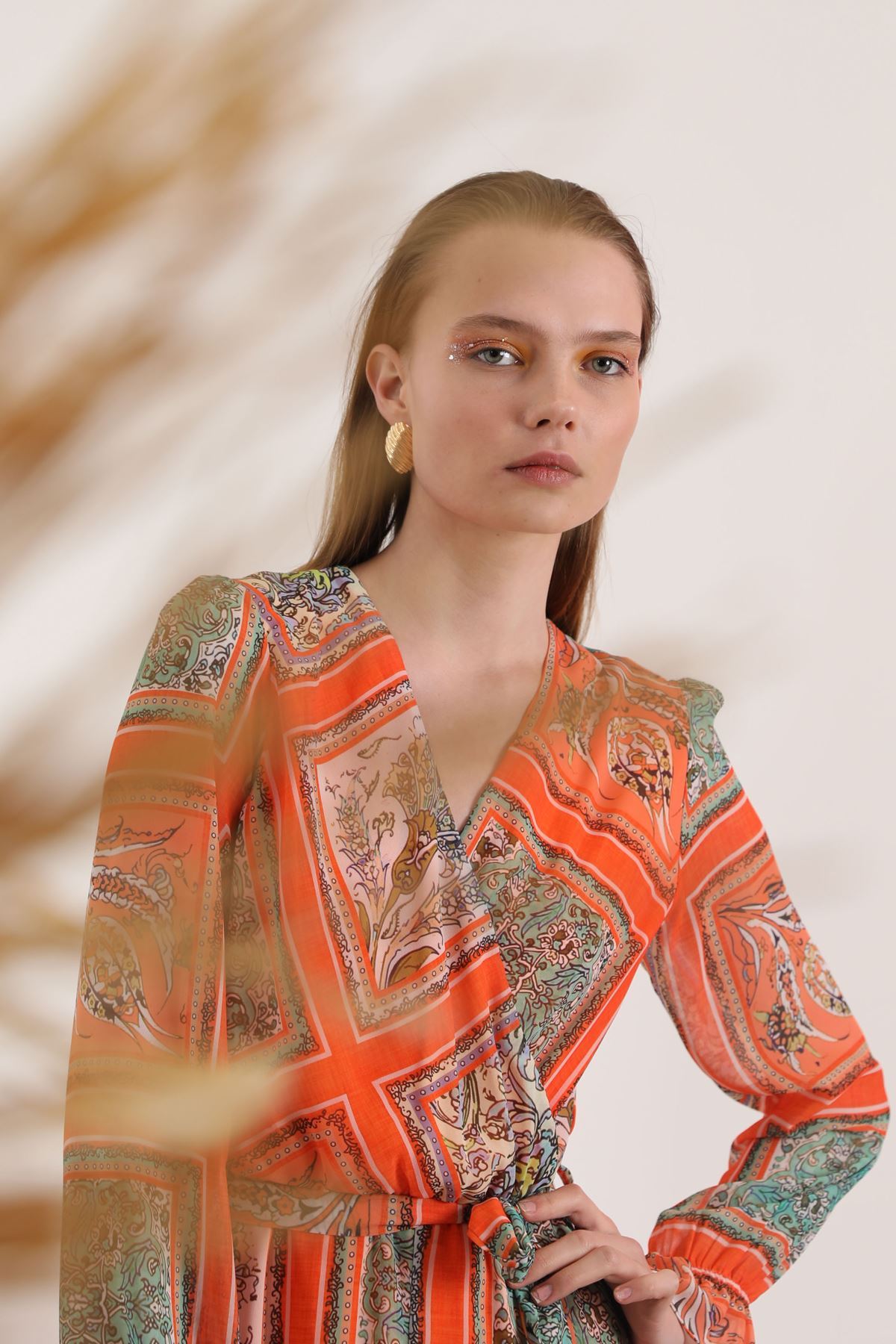 Şifon Kumaş Pach Desen Anvelop Kadın Elbise-Oranj