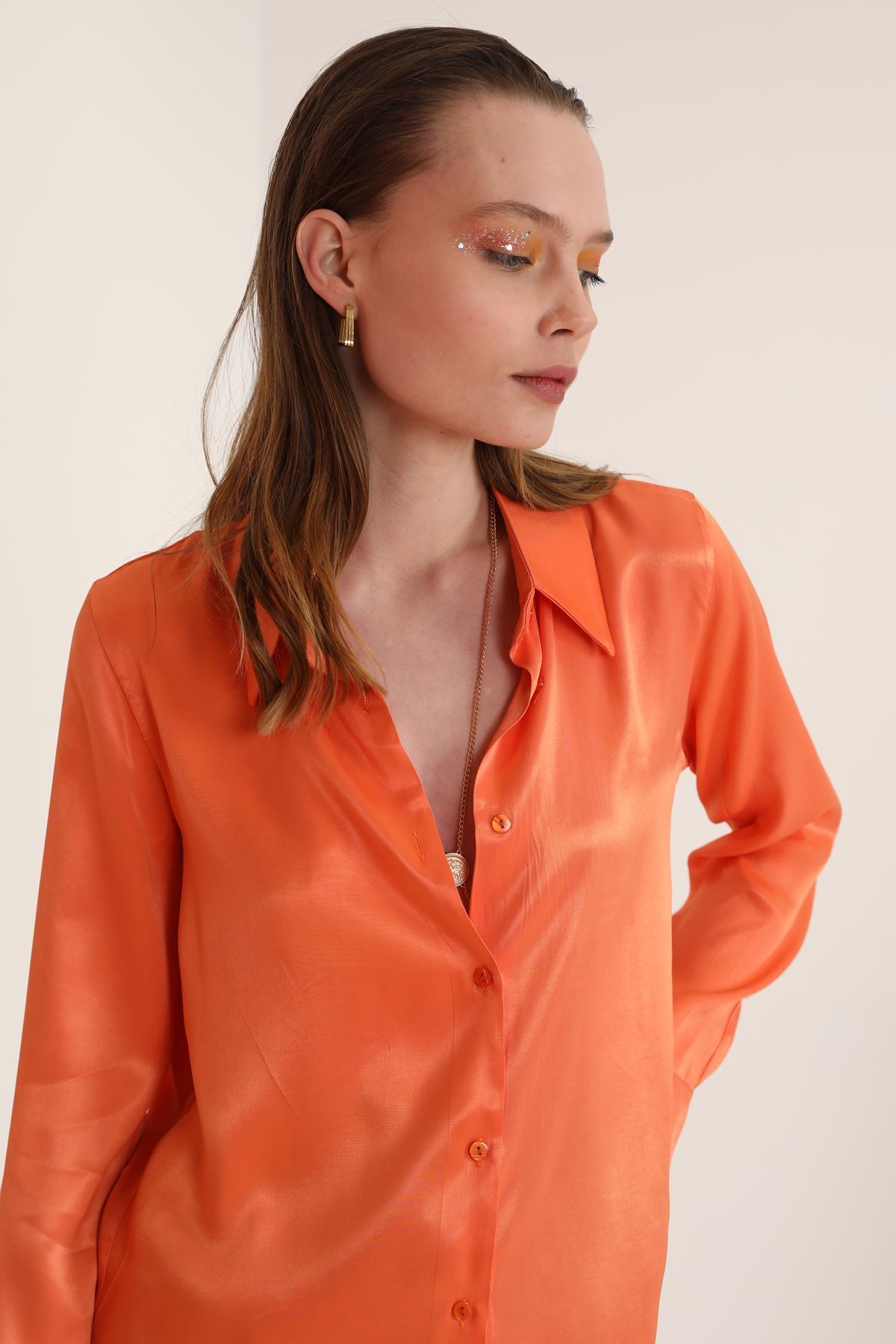 Saten Kumaş Basic Kadın Gömlek-Oranj