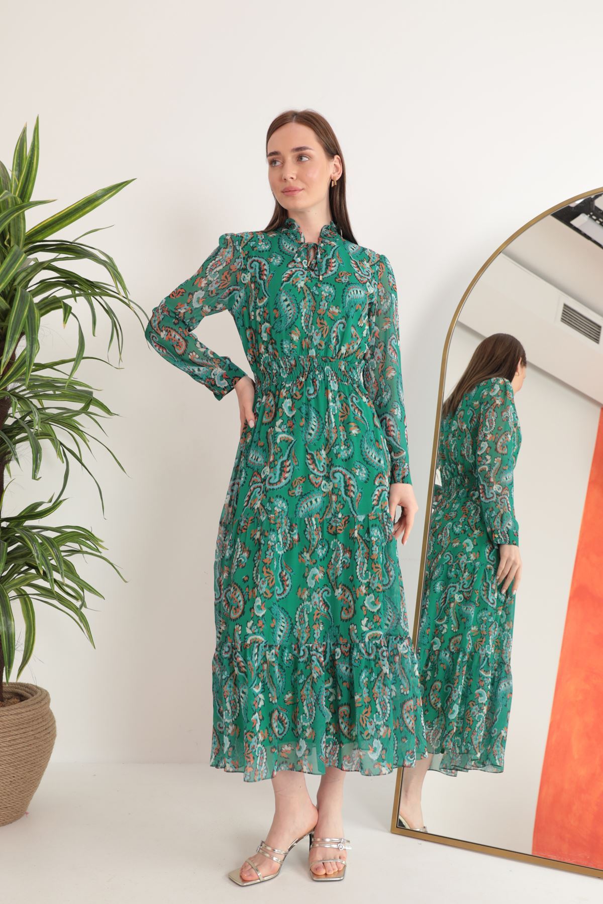 Şifon Kumaş Etnik Detay Yakası Gipeli Kadın Elbise-Yeşil