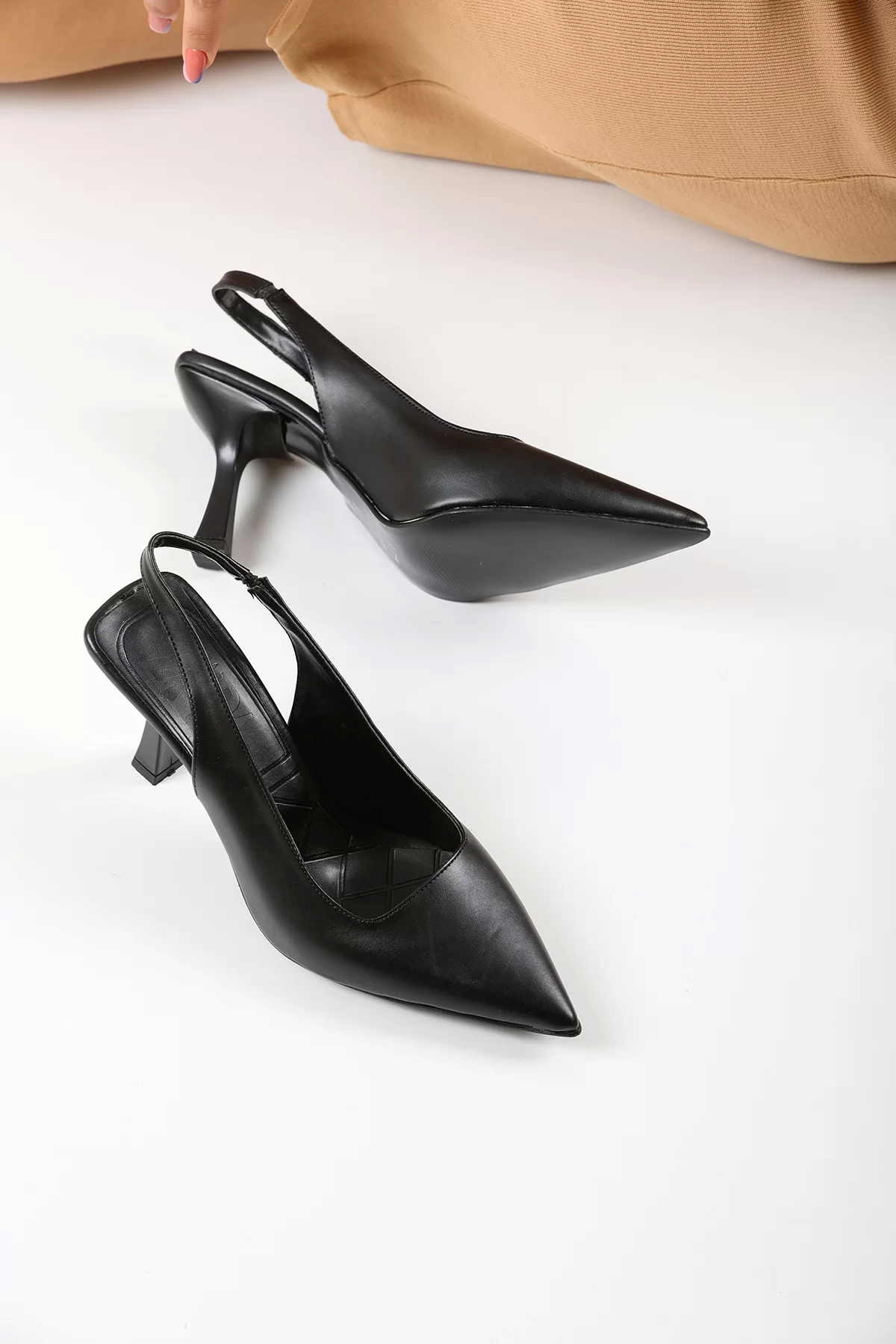 Kadın Zr Model Klasik Topuklu Ayakkabı 5180