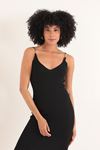 Triko Kumaş  Broşlu Midi Kadın Elbise-Siyah